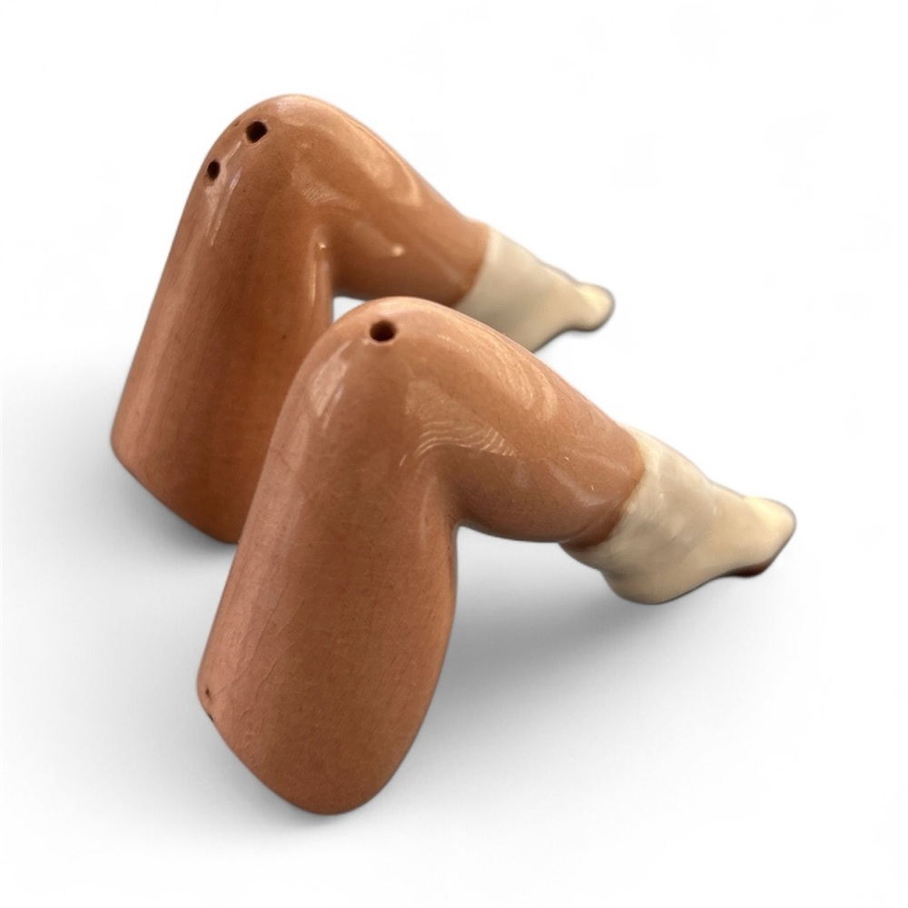 Ceramic Bent Leg Shaped Salt Pepper shaker